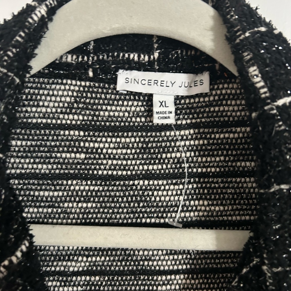 NWOT Sincerely Jules Black and White Tweed Blazer With Gold Specks - Picture 4 of 4